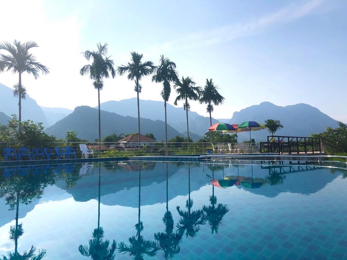 Oyo 416 Golden Nakara Resort Maesai Mae Sai Esterno foto