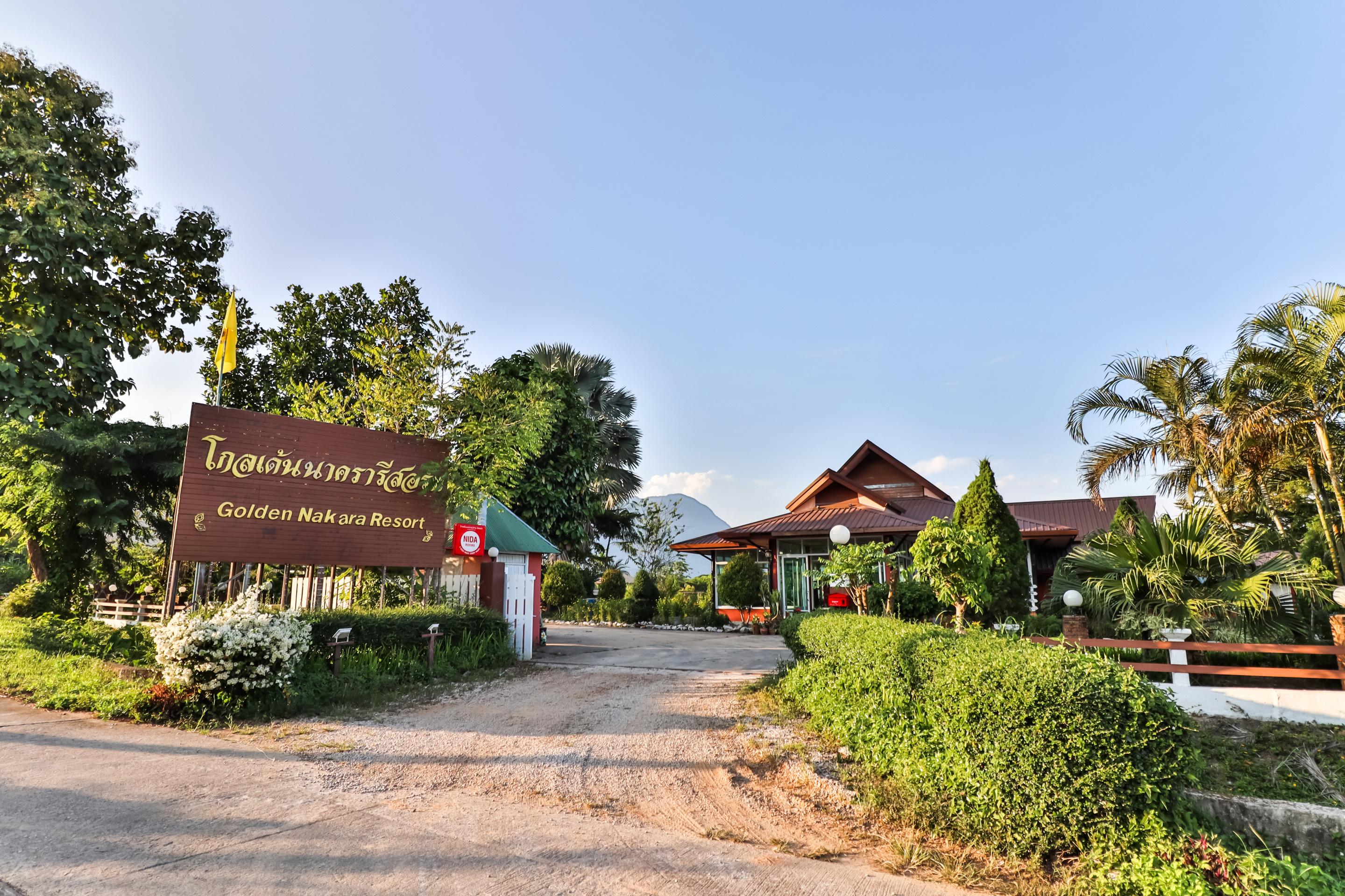 Oyo 416 Golden Nakara Resort Maesai Mae Sai Esterno foto