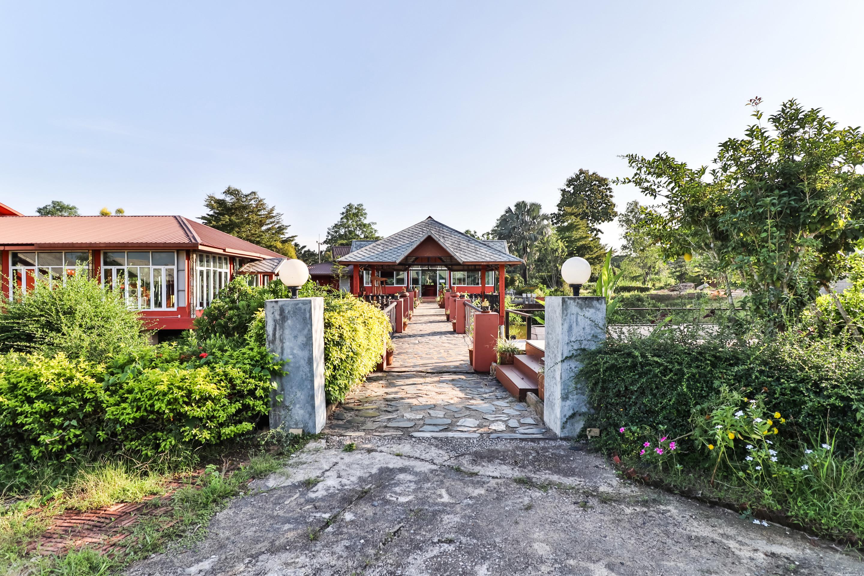 Oyo 416 Golden Nakara Resort Maesai Mae Sai Esterno foto